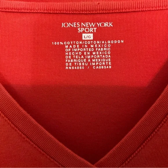 Jones New York Sport V-neck Top - Picture 2 of 7